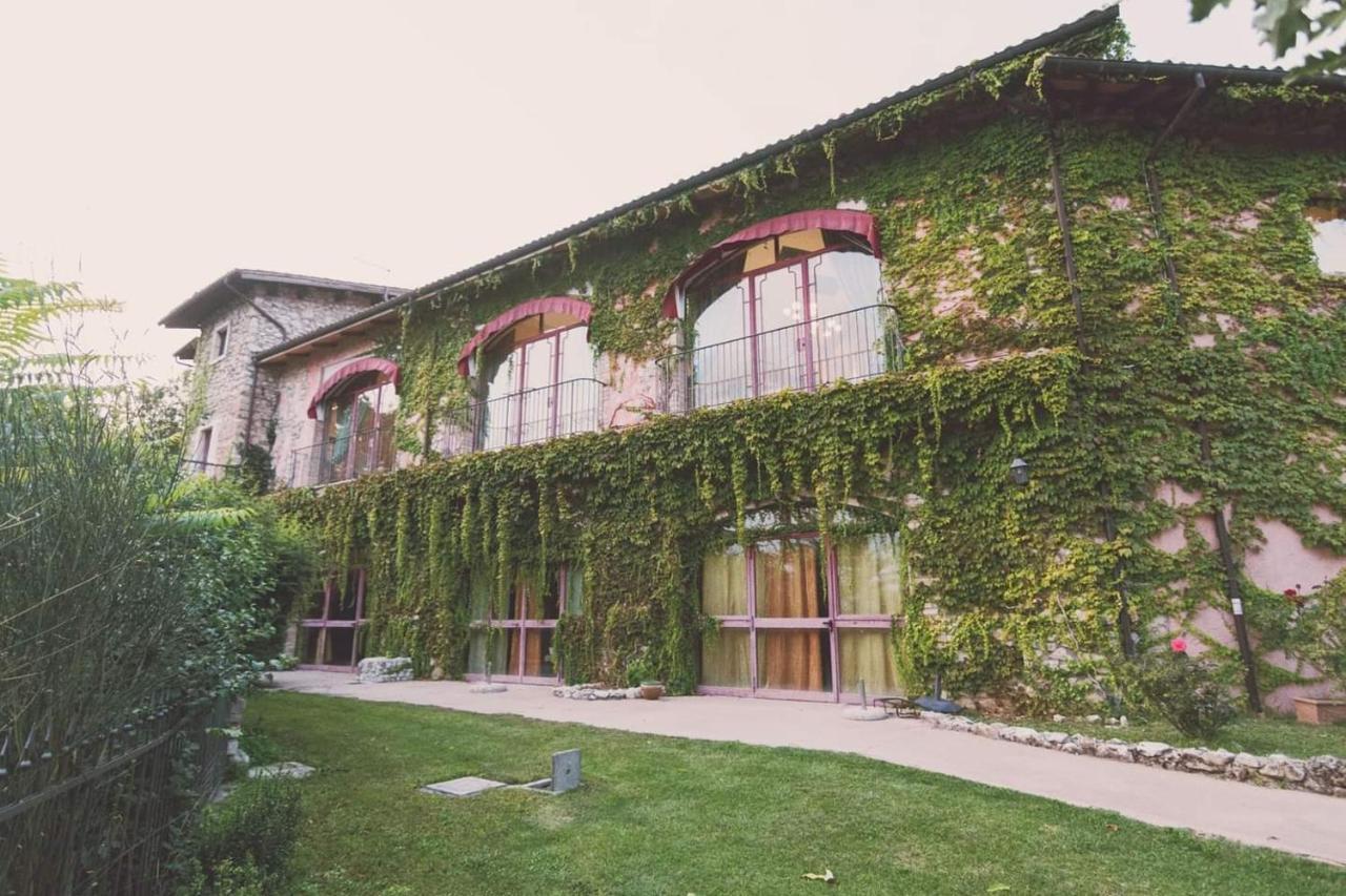 Il Querceto Delle Marine Hotel L'Aquila Luaran gambar